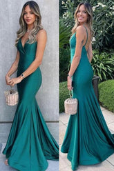 Dark Green Mermaid V-Neck Spaghetti Straps Satin Pleated Long Prom Dress
