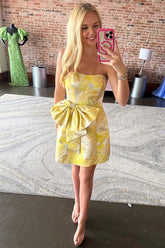 Sparkly Yellow Floral Printed A Line Short Homecoming Dress To Impress